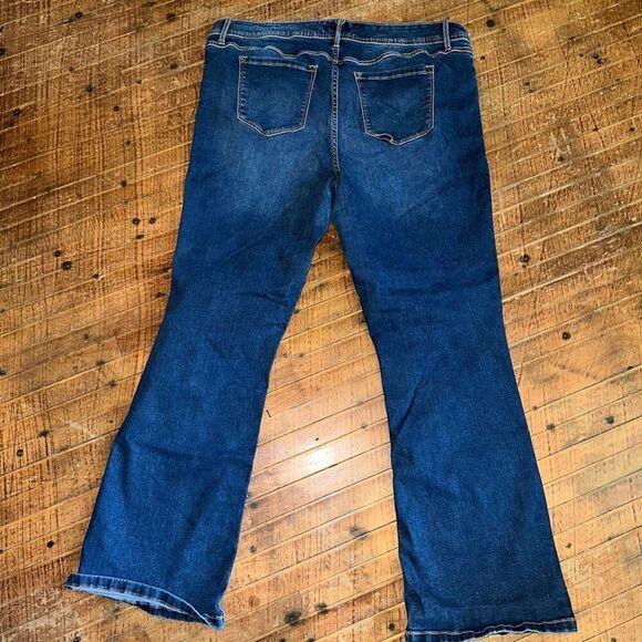 Torrid dark wash size 22R Luxe slim Boot cut western jeans - Picture 4 of 5